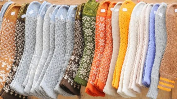 6 Tahapan Produksi Kaos Kaki dari Benang ke Packing